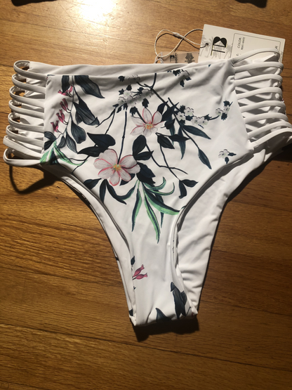 Tinibikini Women’s Reversible Two Piece Bikini Swimsuit Set - Gmbu Apparel